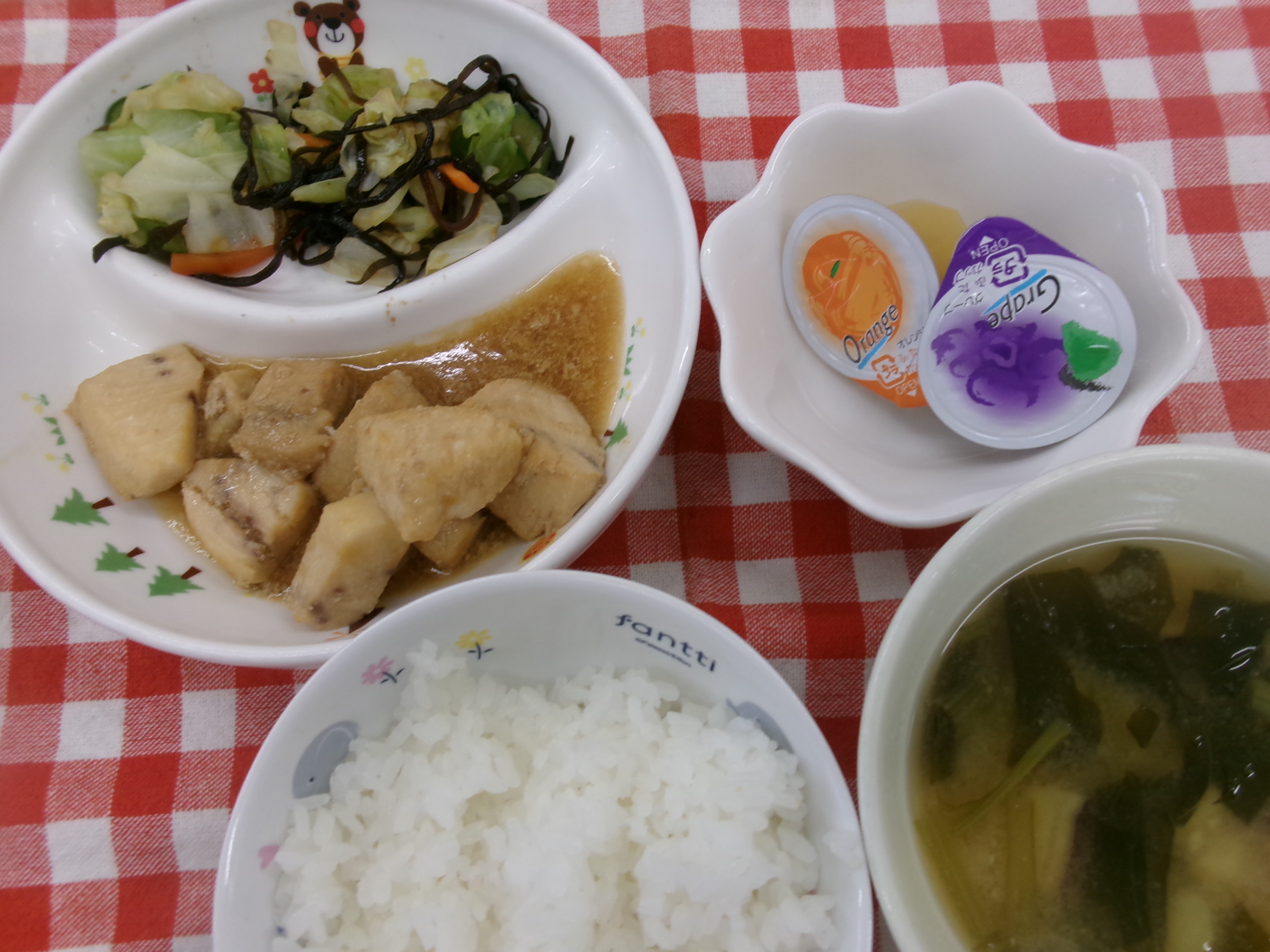 給食メニュー