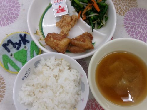 給食メニュー