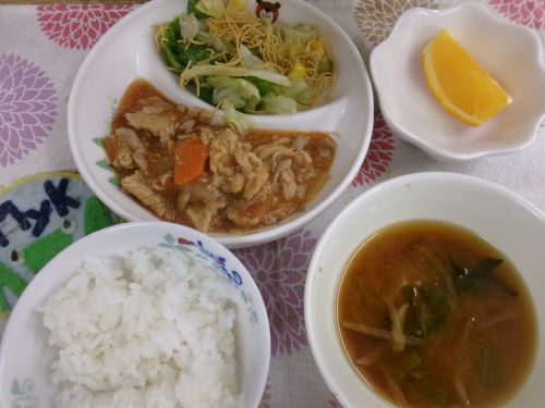 給食メニュー