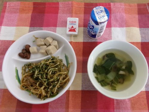 給食メニュー