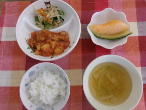 給食メニュー