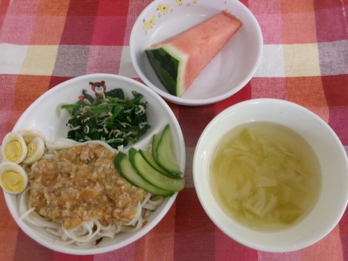 給食メニュー