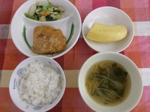 給食メニュー