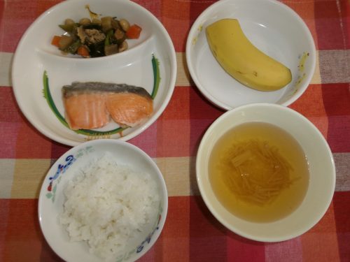 給食メニュー