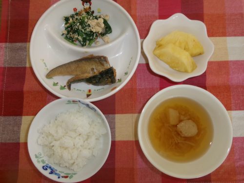 給食メニュー