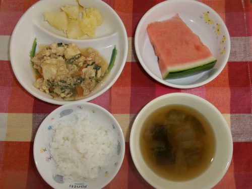 給食メニュー