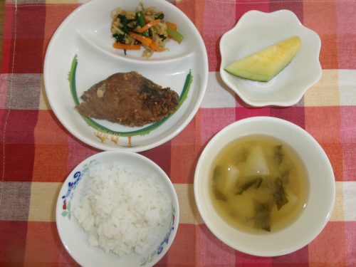 給食メニュー