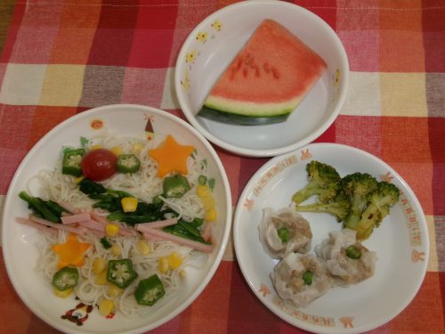 給食メニュー