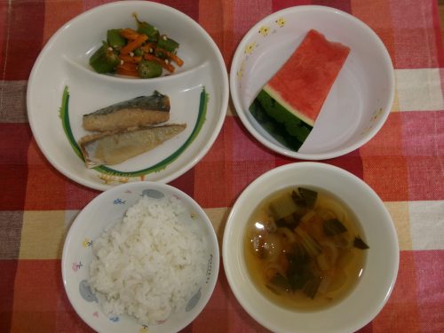 給食メニュー
