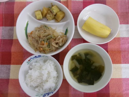 給食メニュー