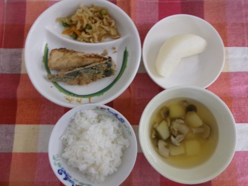 給食メニュー