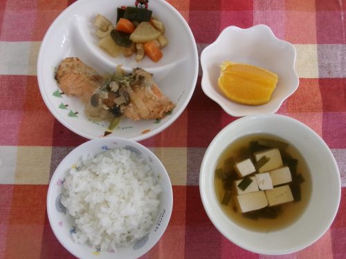 給食メニュー