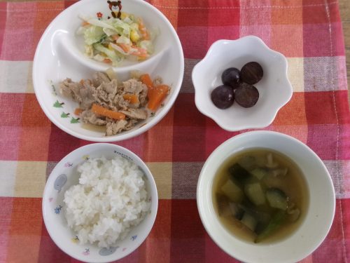 給食メニュー