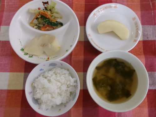 給食メニュー