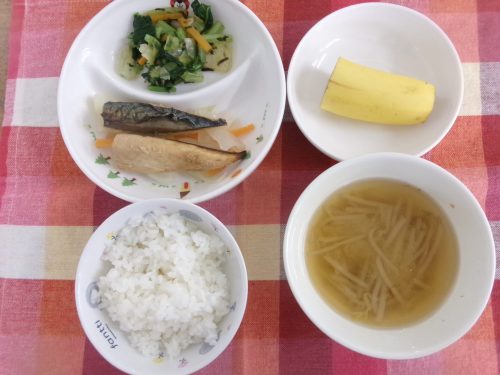 給食メニュー