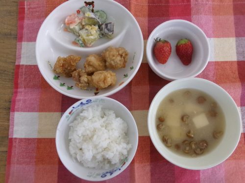 給食メニュー