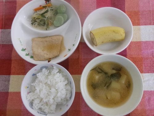 給食メニュー