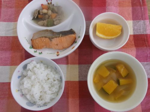 給食メニュー