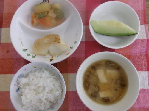 給食メニュー