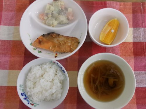給食メニュー