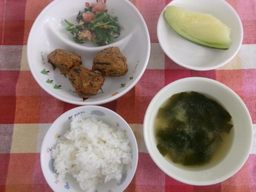 給食メニュー