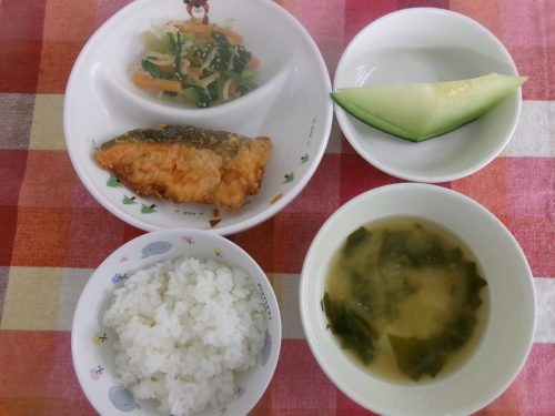 給食メニュー