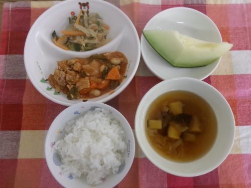 給食メニュー