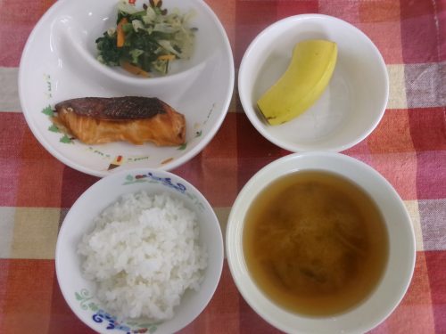給食メニュー