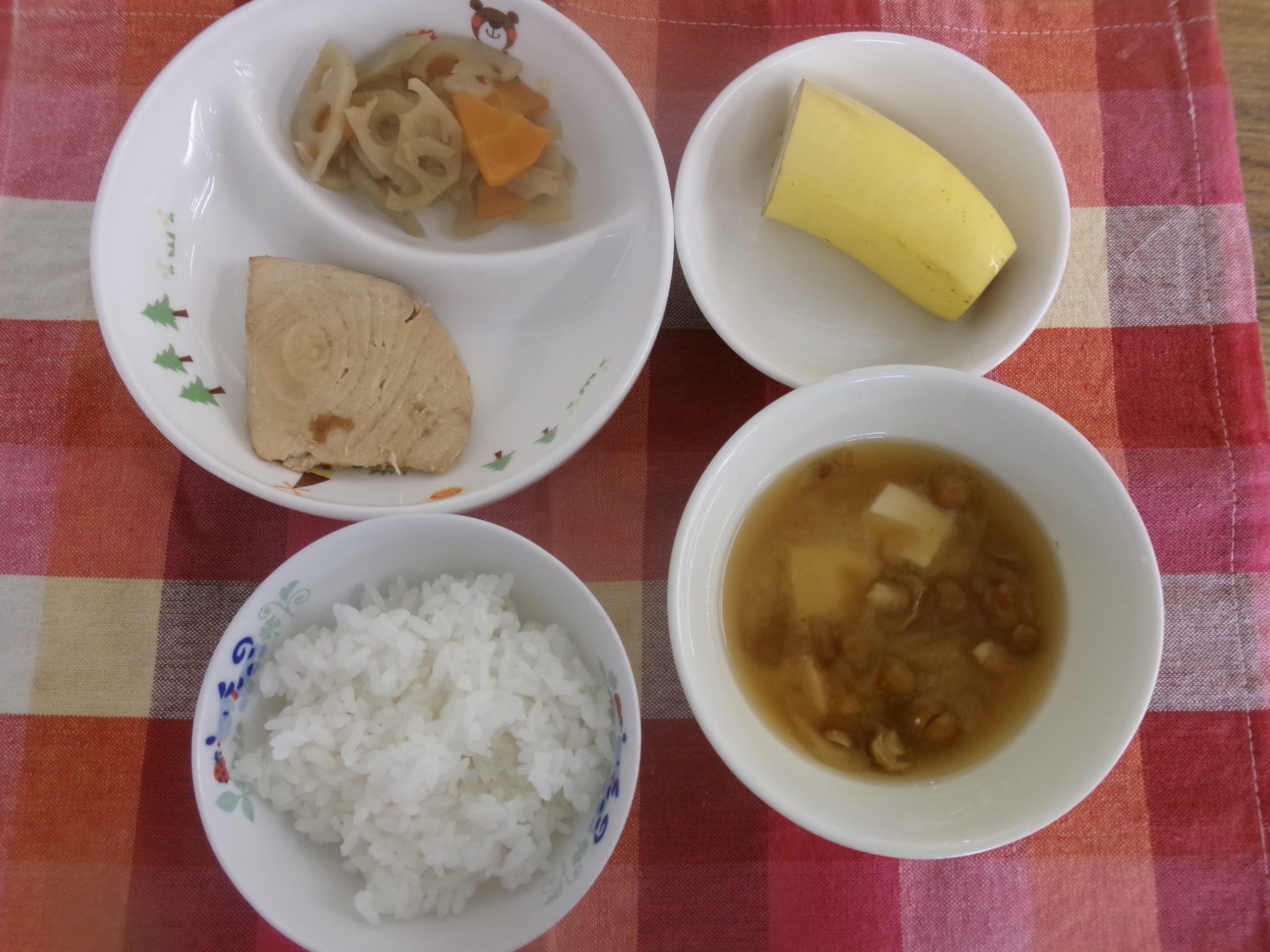 給食メニュー