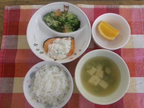 給食メニュー