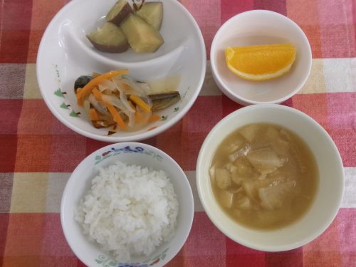 給食メニュー
