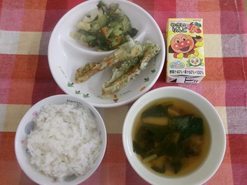 給食メニュー