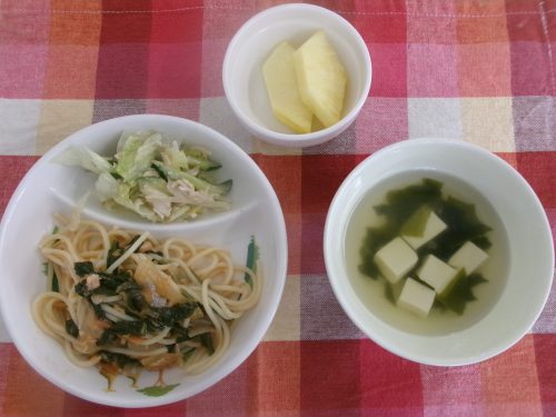 給食メニュー