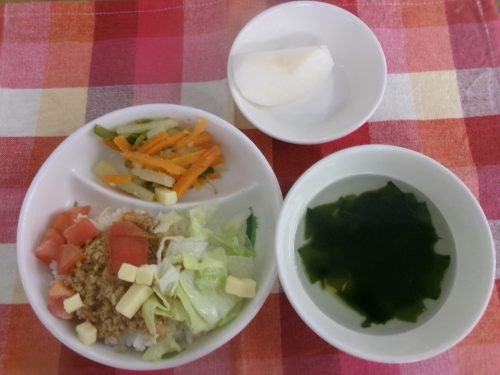 給食メニュー