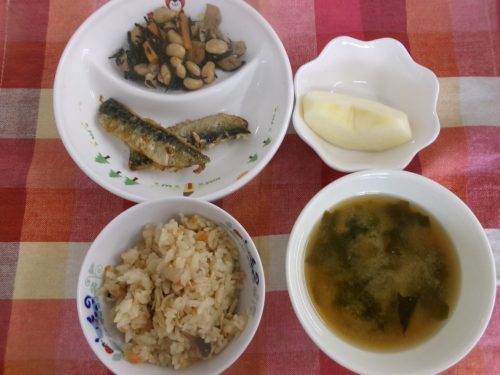 給食メニュー